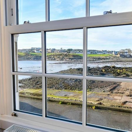 3 Bedroom Townhouse Right On The Harbour Isle of Whithorn ภายนอก รูปภาพ