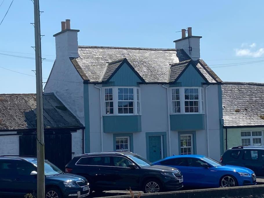 3 Bedroom Townhouse Right On The Harbour Isle of Whithorn ภายนอก รูปภาพ